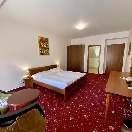 Orient Hotell 3*